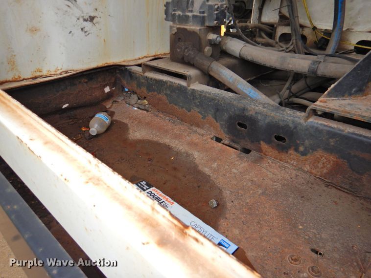 image for item DP4720 1999 Sterling L7501  sewer jetter truck