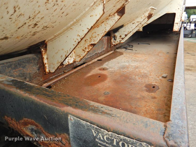 image for item DP4720 1999 Sterling L7501  sewer jetter truck