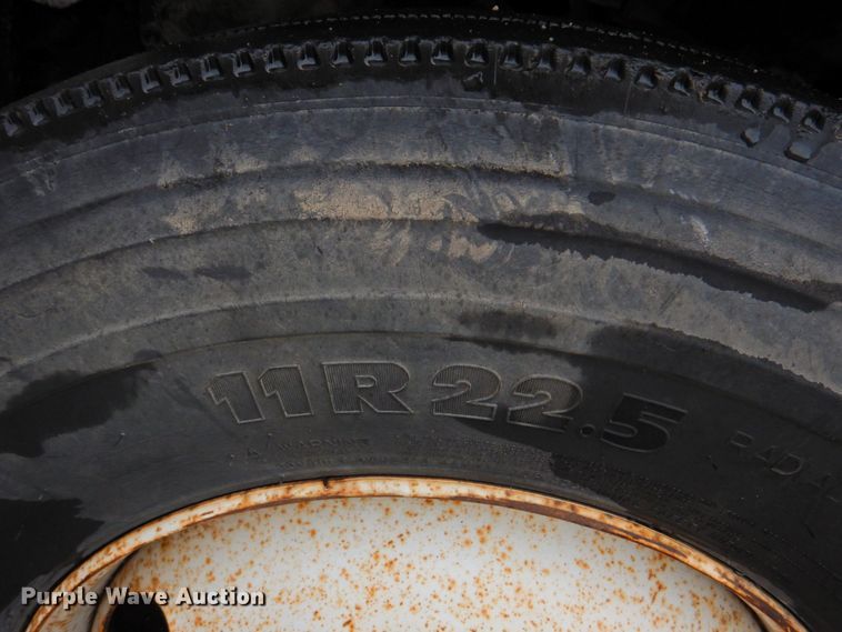 image for item DP4720 1999 Sterling L7501  sewer jetter truck