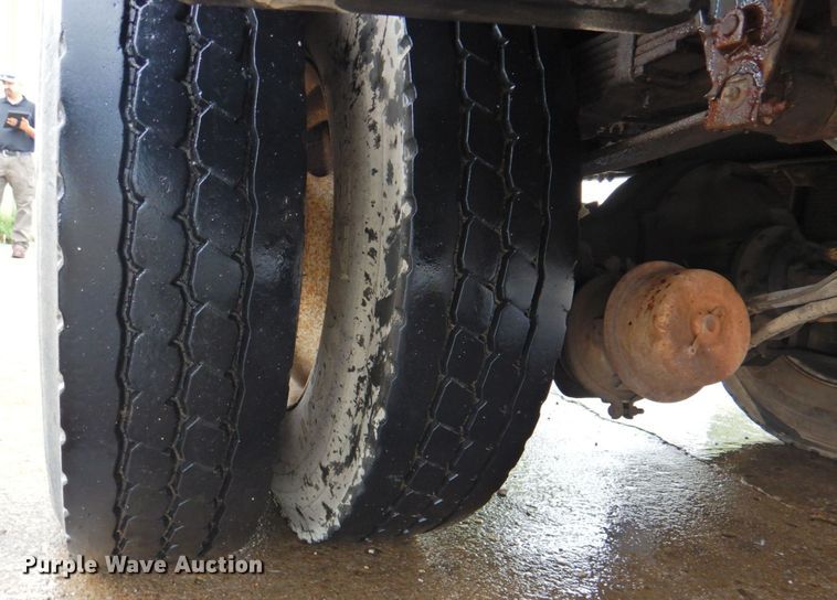 image for item DP4720 1999 Sterling L7501  sewer jetter truck