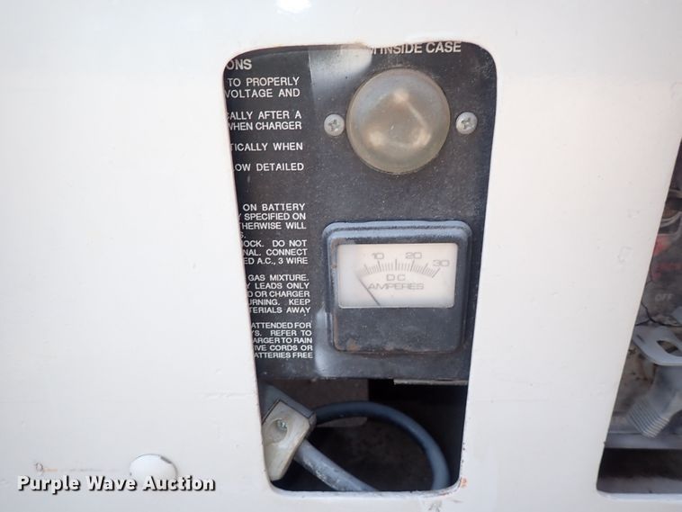 image for item DQ2877 Snorkel  scissor lift