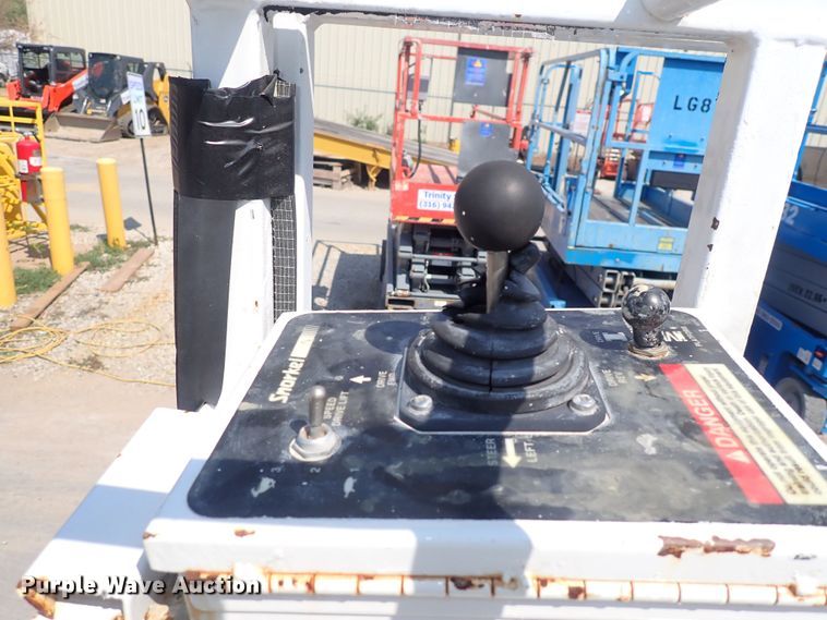 image for item DQ2877 Snorkel  scissor lift