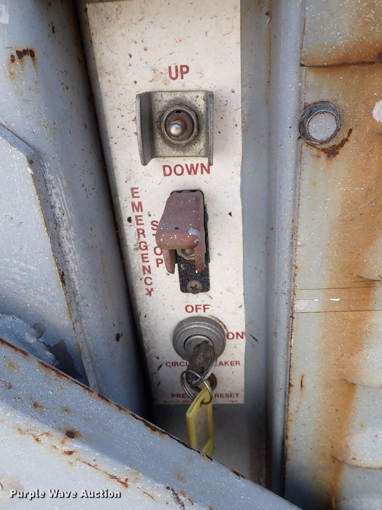 image for item DQ2878 Mec 2034UT  scissor lift