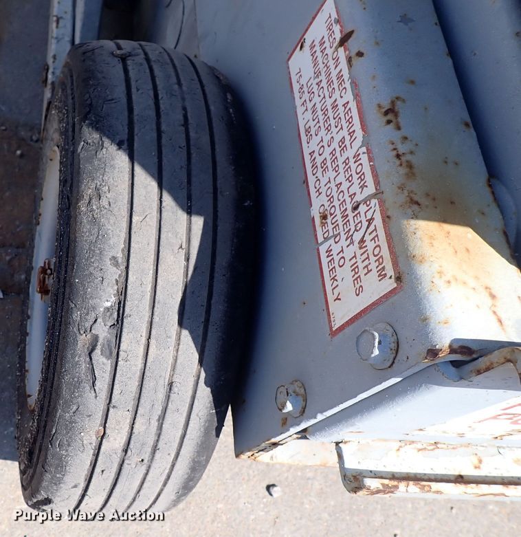 image for item DQ2878 Mec 2034UT  scissor lift