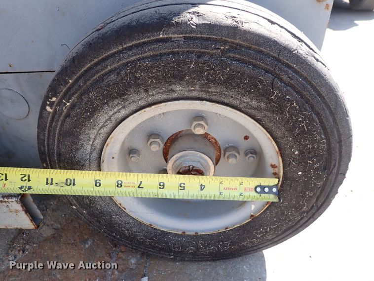 image for item DQ2878 Mec 2034UT  scissor lift