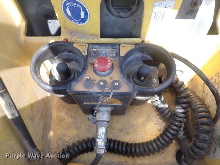 image for item DQ2903 2011 Bomag BMP8500  trench compactor