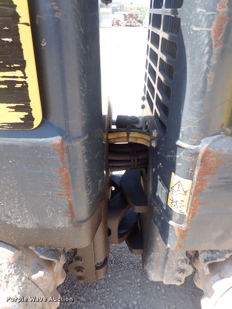 image for item DQ2903 2011 Bomag BMP8500  trench compactor