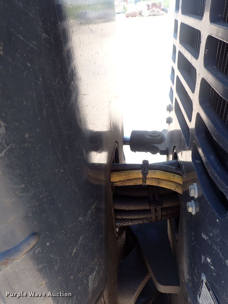 image for item DQ2903 2011 Bomag BMP8500  trench compactor