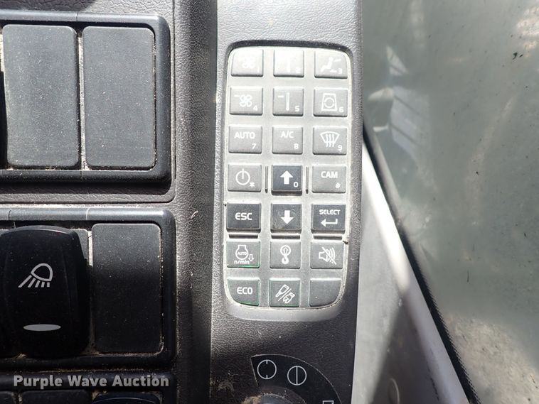 image for item DQ2904 2013 Volvo ECR235DL  excavator