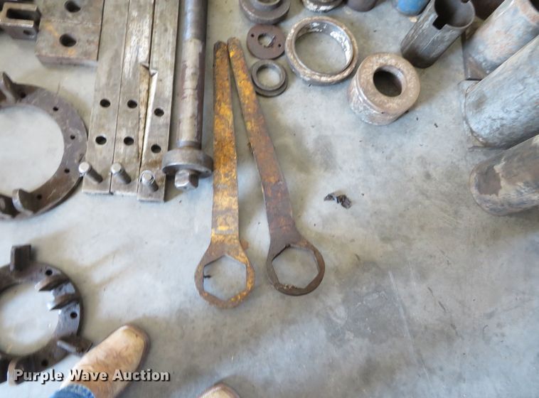 image for item DR0104 OTC  final drive puller tools