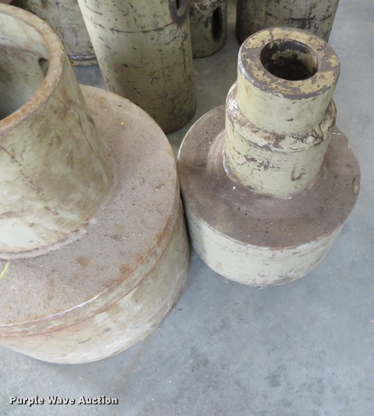 image for item DR0105 Caterpillar  final drive puller tools