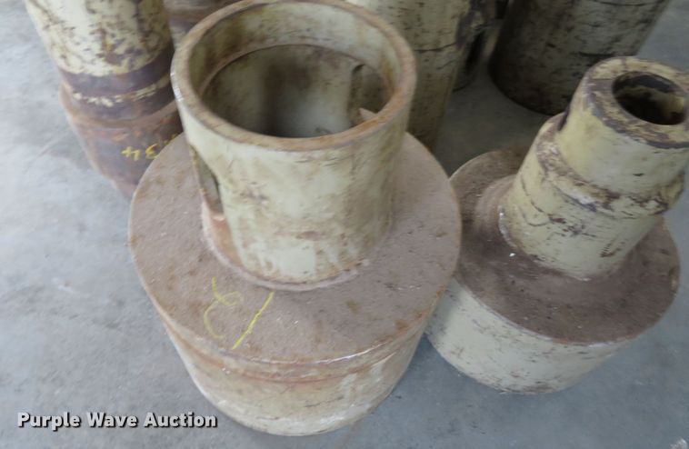 image for item DR0105 Caterpillar  final drive puller tools