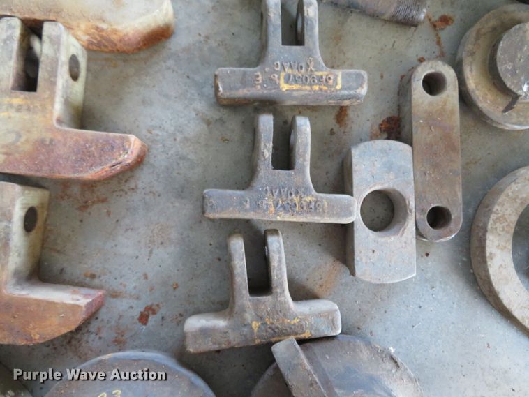 image for item DR0105 Caterpillar  final drive puller tools