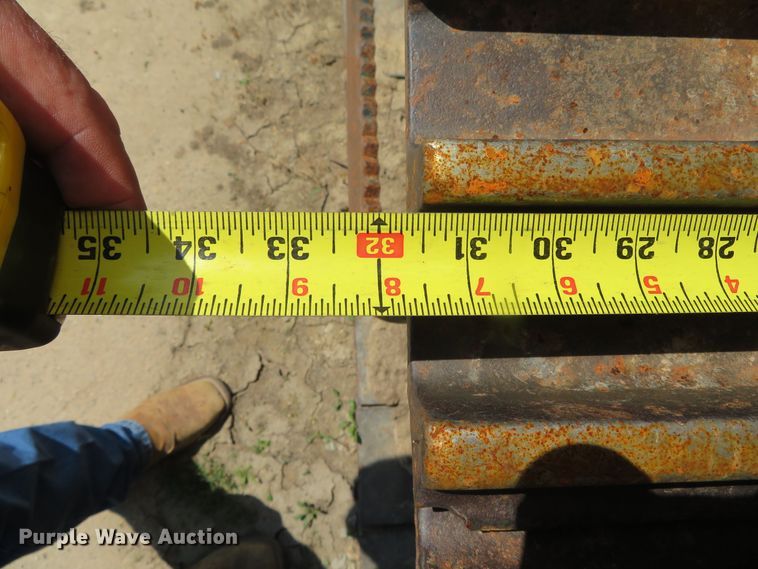 image for item DR0106 2008 Komatsu PC300LC-8  excavator