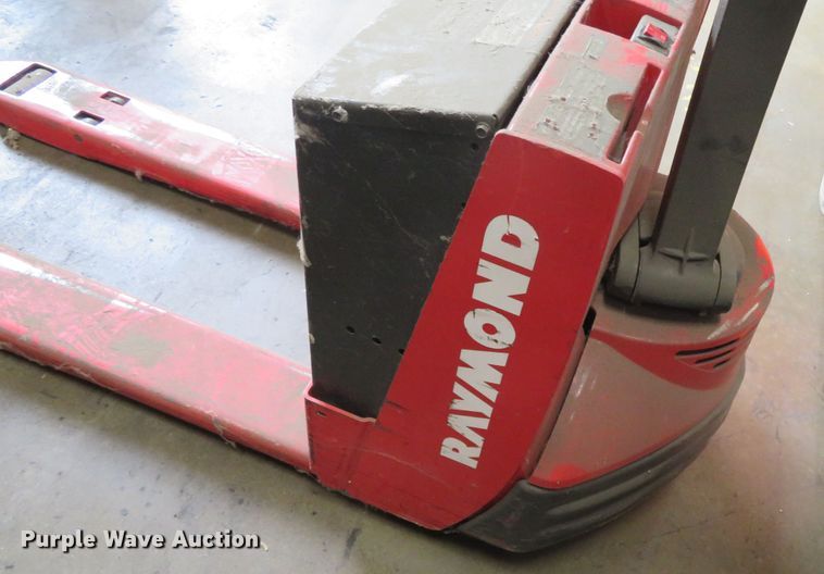 image for item DR0117 (4) Raymond 102T-F45L pallet jacks