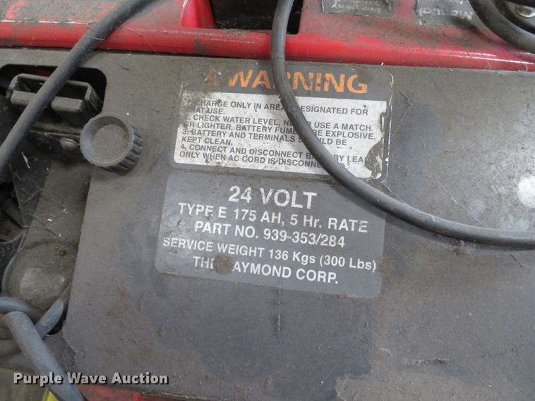 image for item DR0117 (4) Raymond 102T-F45L pallet jacks