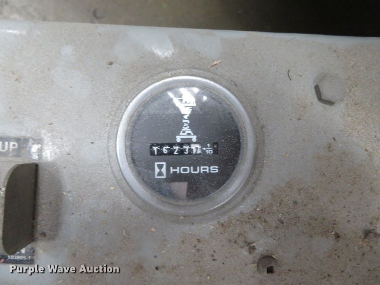 image for item DR0119 1997 Skyjack SJIII 3220  scissor lift