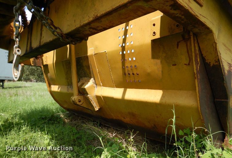image for item DR2032 Caterpillar 630B  conventional scraper