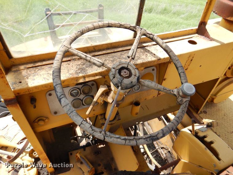 image for item DR2032 Caterpillar 630B  conventional scraper