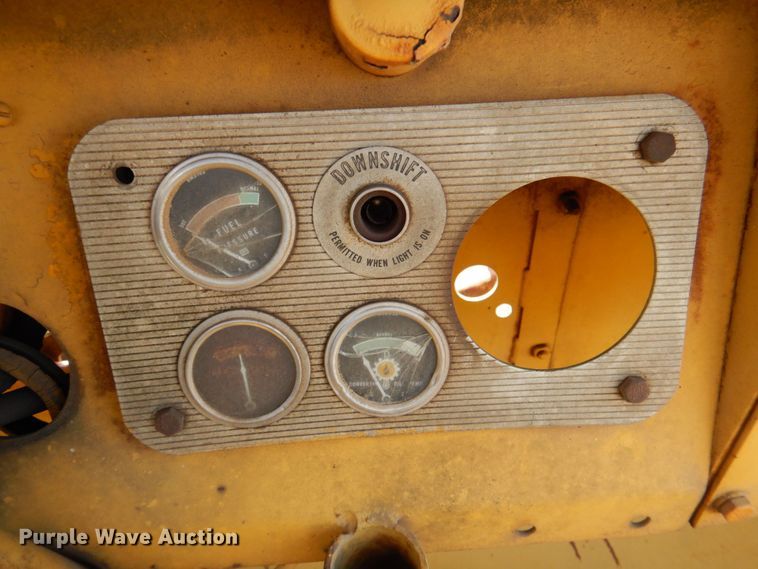 image for item DR2032 Caterpillar 630B  conventional scraper