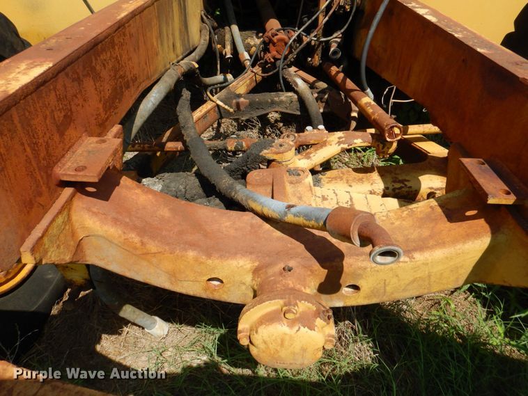 image for item DR2032 Caterpillar 630B  conventional scraper