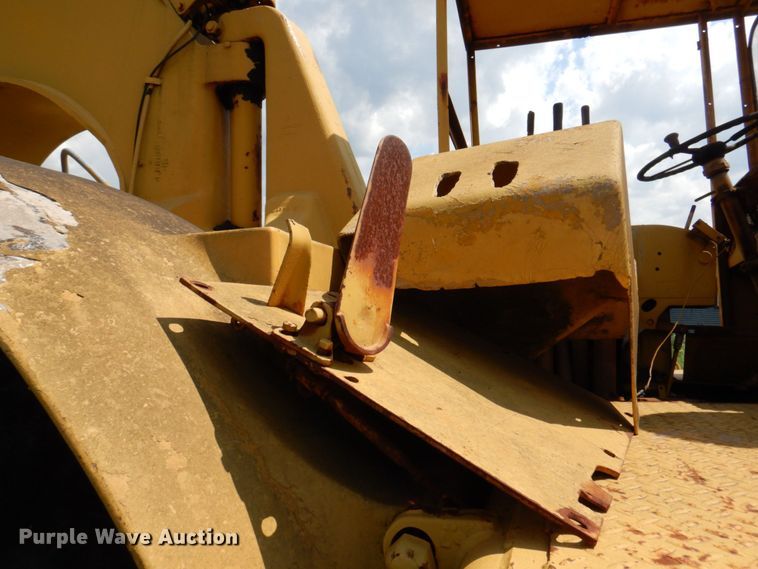 image for item DR2032 Caterpillar 630B  conventional scraper