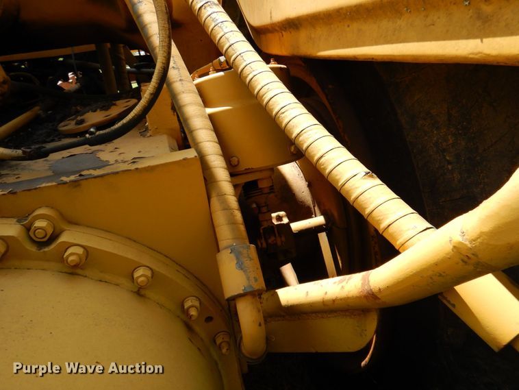 image for item DR2032 Caterpillar 630B  conventional scraper