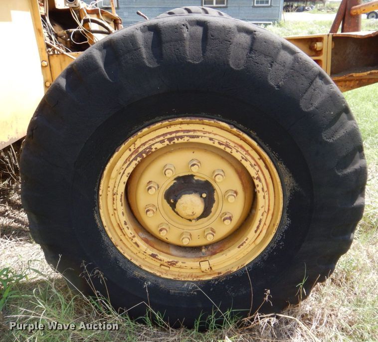 image for item DR2032 Caterpillar 630B  conventional scraper