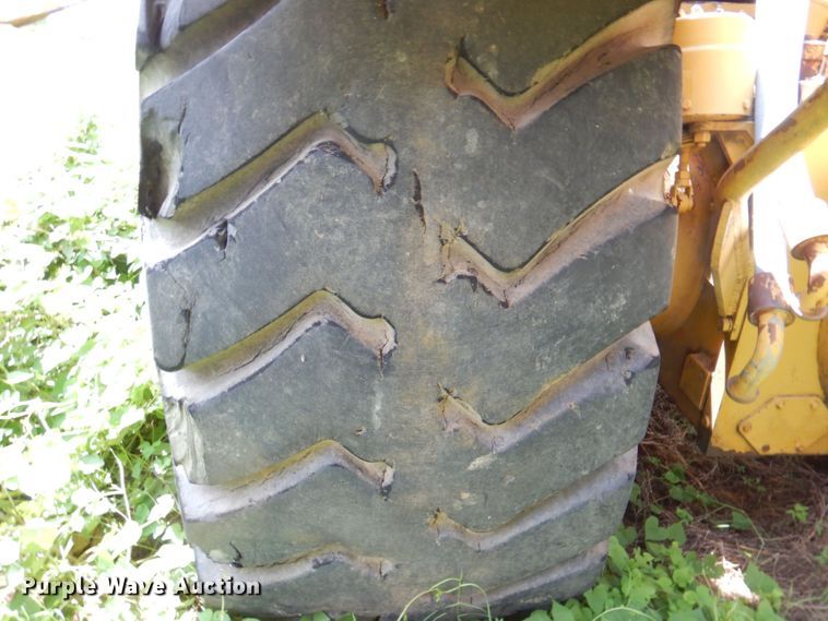 image for item DR2032 Caterpillar 630B  conventional scraper