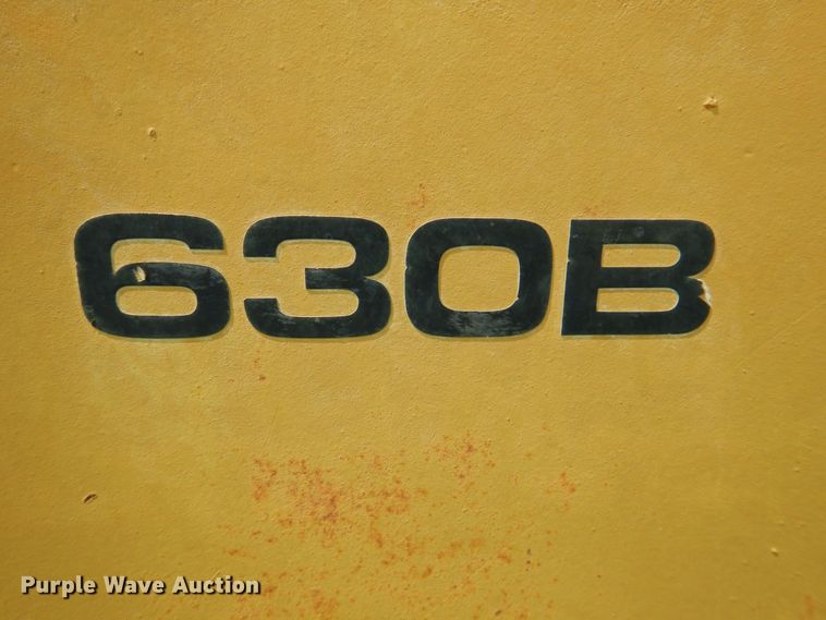 image for item DR2032 Caterpillar 630B  conventional scraper