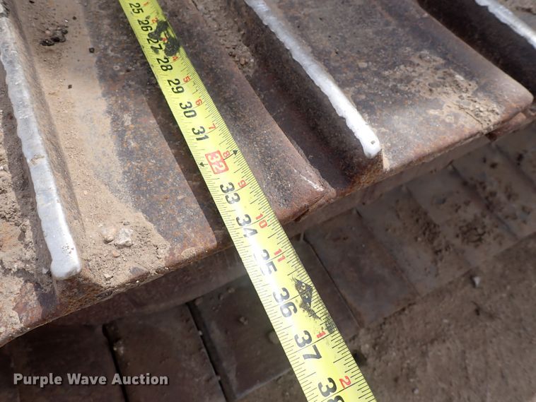 image for item DS7074 1999 John Deere 750C LGP  dozer