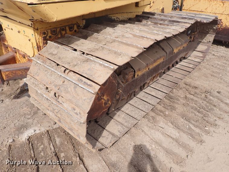 image for item DS7074 1999 John Deere 750C LGP  dozer