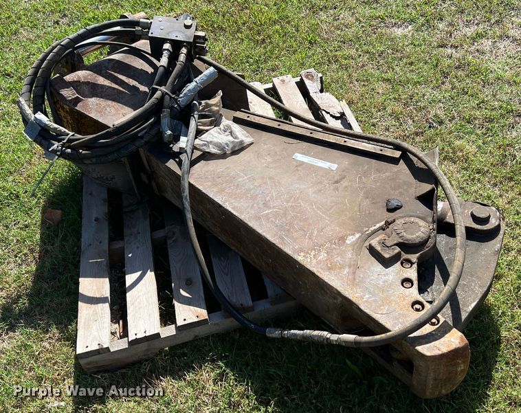 image for item IA9093 LaBounty  rotating shear