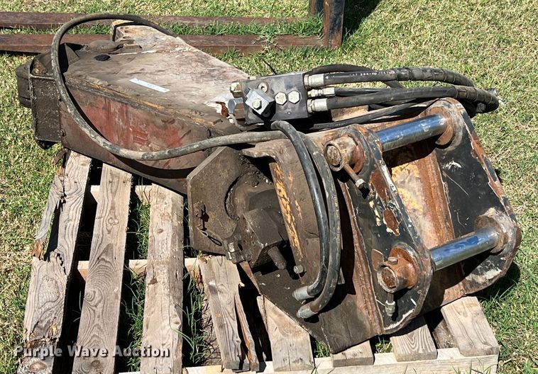 image for item IA9093 LaBounty  rotating shear