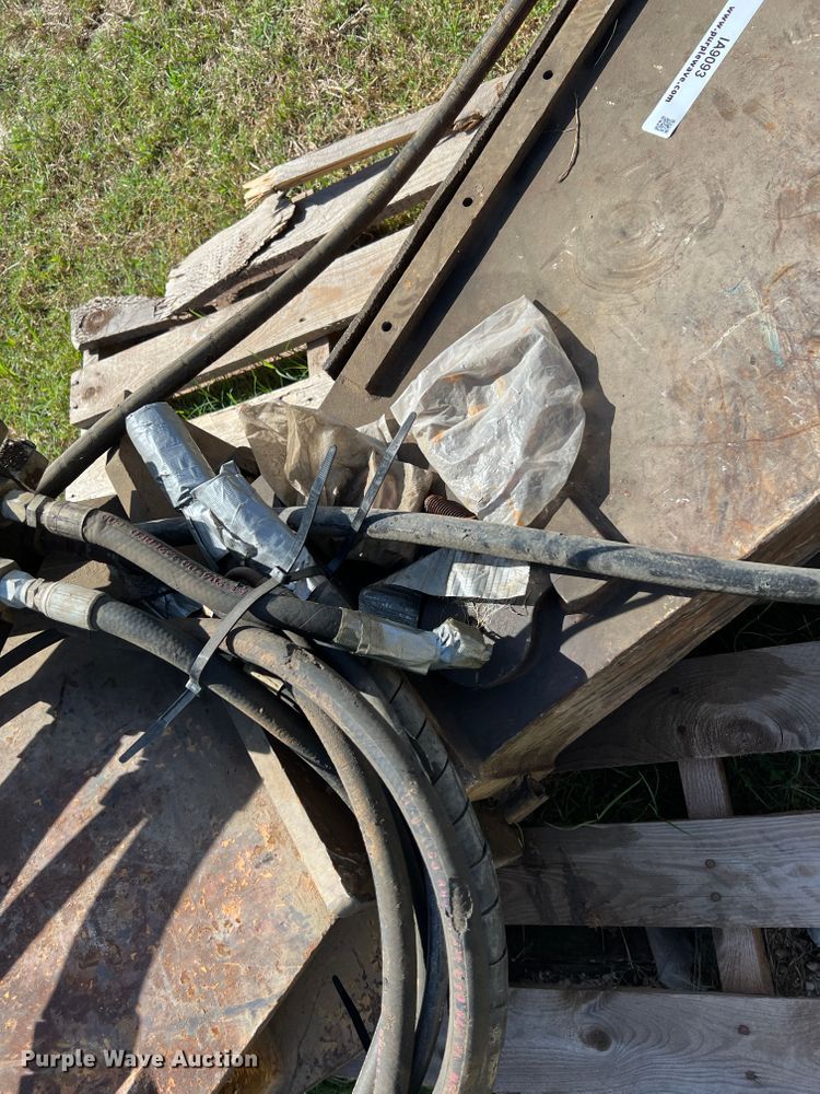 image for item IA9093 LaBounty  rotating shear