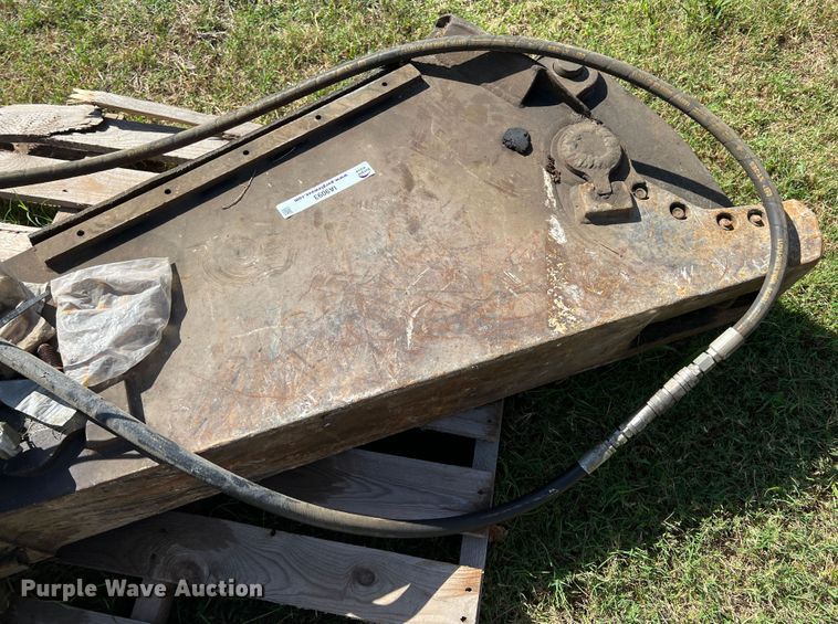 image for item IA9093 LaBounty  rotating shear