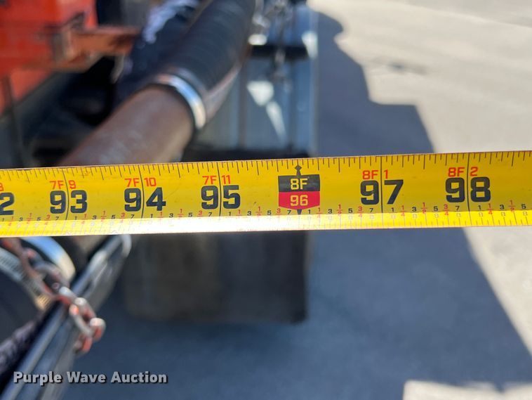 image for item IA9102 2000 International 4700  asphalt patch truck