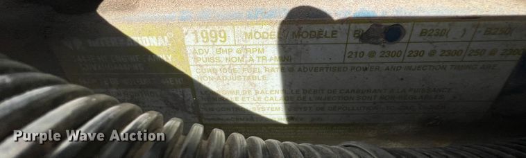 image for item IA9102 2000 International 4700  asphalt patch truck