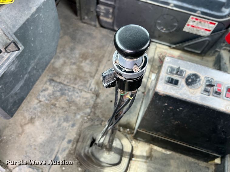 image for item IA9108 1999 Mack RD600  ready mix truck