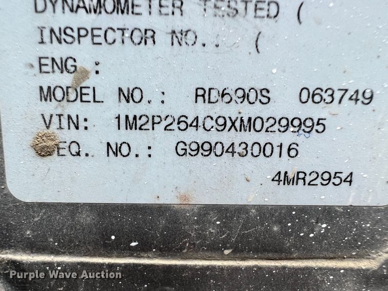 image for item IA9108 1999 Mack RD600  ready mix truck