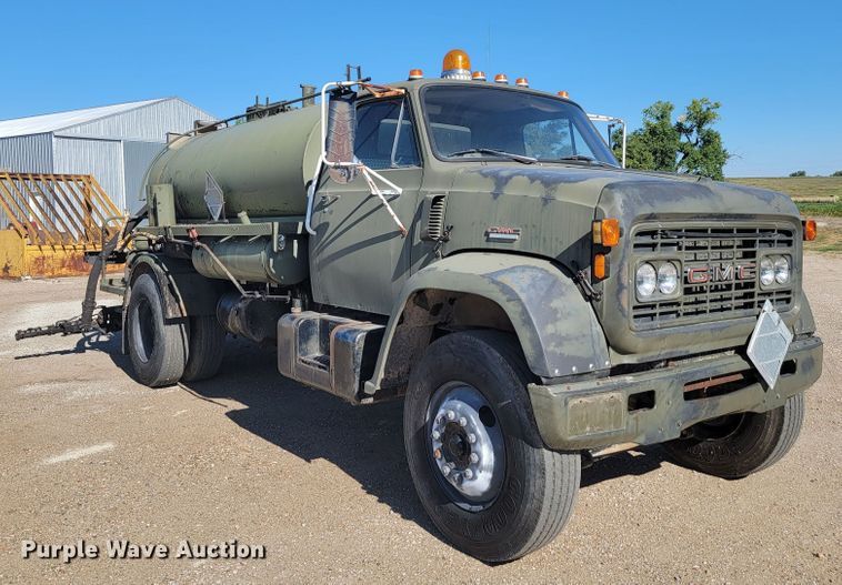 image for item JC9614 1979 GMC 8000  oil distributor truck