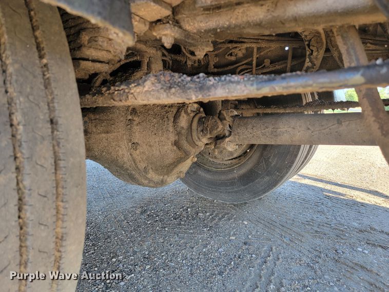 image for item JC9614 1979 GMC 8000  oil distributor truck