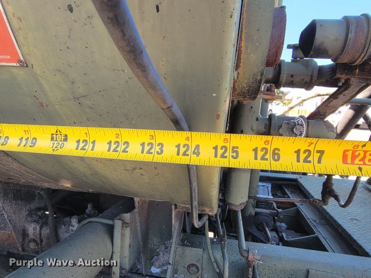 image for item JC9614 1979 GMC 8000  oil distributor truck