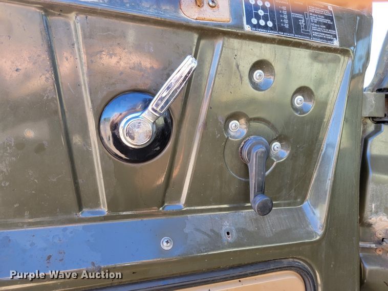 image for item JC9614 1979 GMC 8000  oil distributor truck