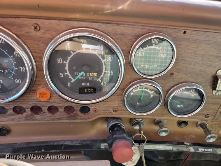 image for item JC9614 1979 GMC 8000  oil distributor truck