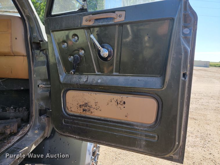 image for item JC9614 1979 GMC 8000  oil distributor truck