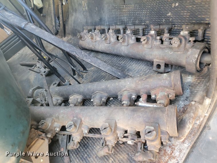 image for item JC9614 1979 GMC 8000  oil distributor truck