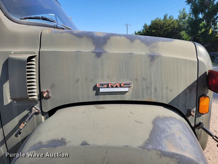 image for item JC9614 1979 GMC 8000  oil distributor truck