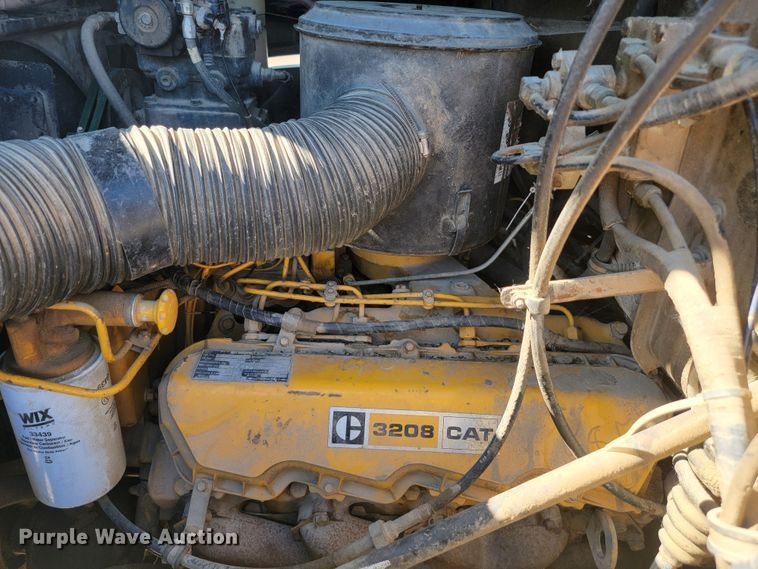 image for item JC9614 1979 GMC 8000  oil distributor truck