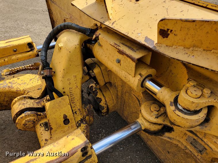 image for item JC9617 2013 Komatsu D51PX-22  dozer